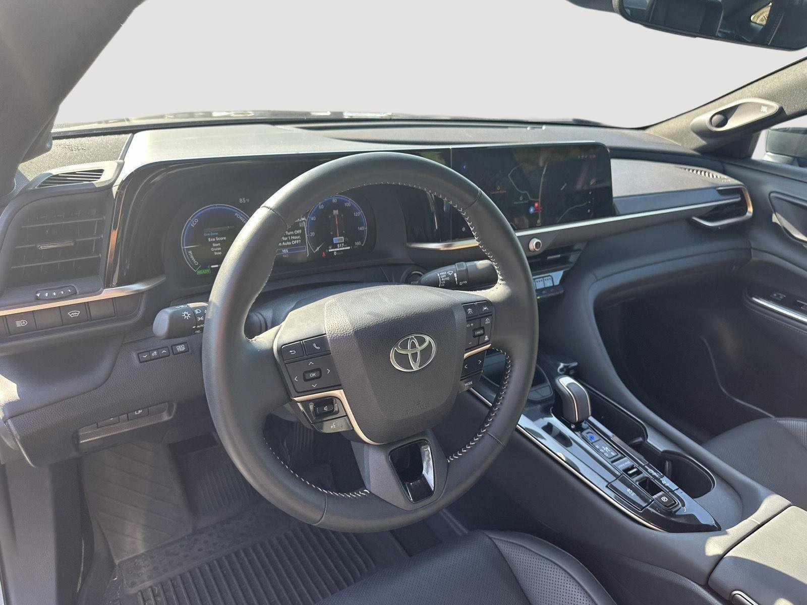 Used 2026 Toyota Crown AWD/4WD image 10
