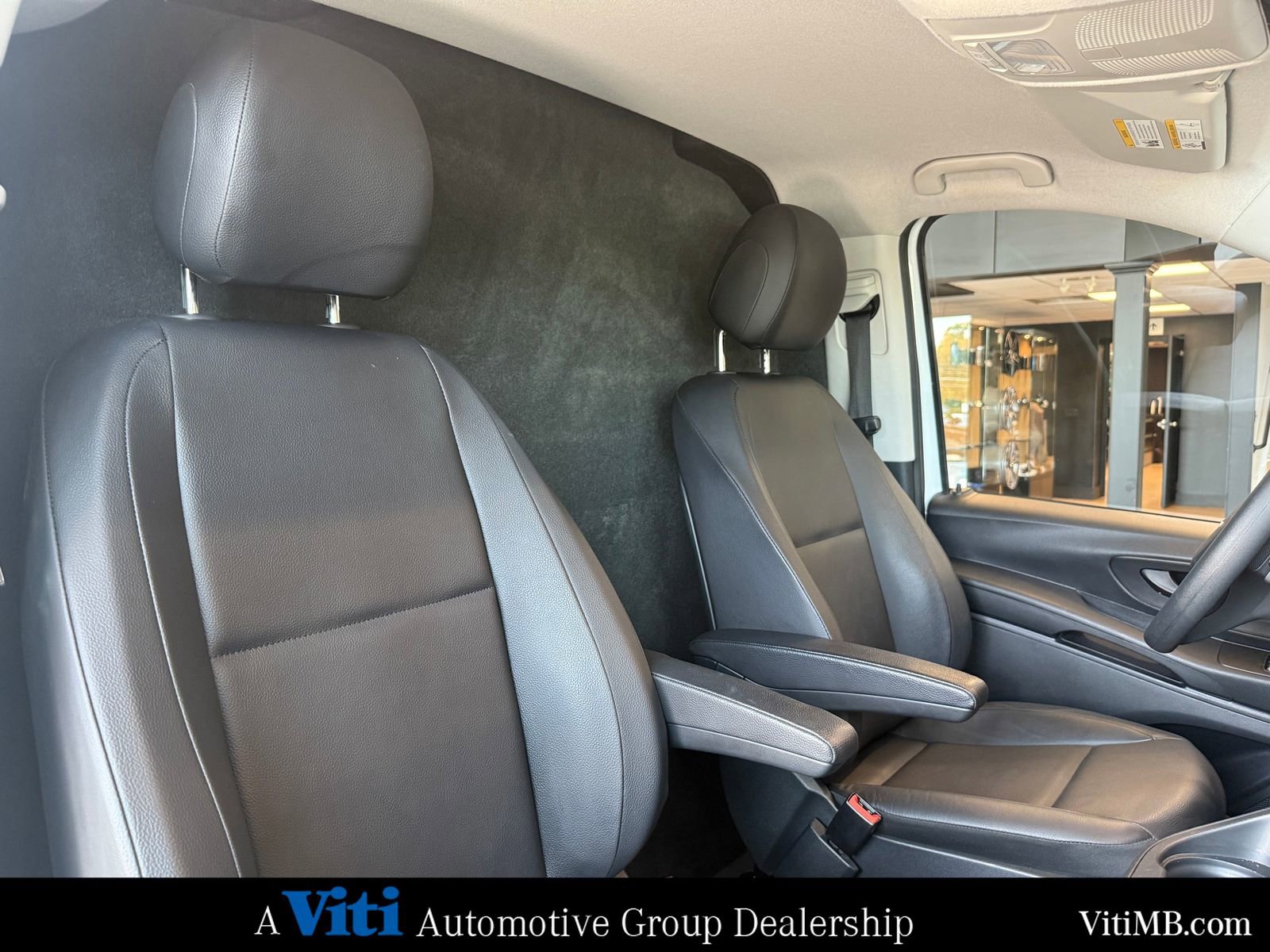 Used 2023 Mercedes-Benz Metris image 27