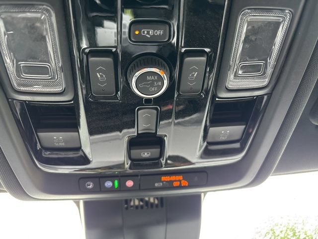 New 2026 Chevrolet Suburban Premier AWD/4WD image 29