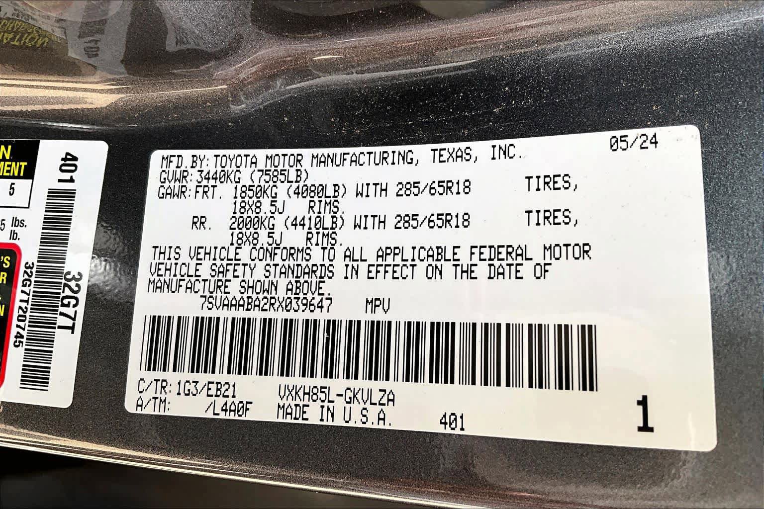Used 2024 Toyota Sequoia TRD Pro AWD/4WD image 35