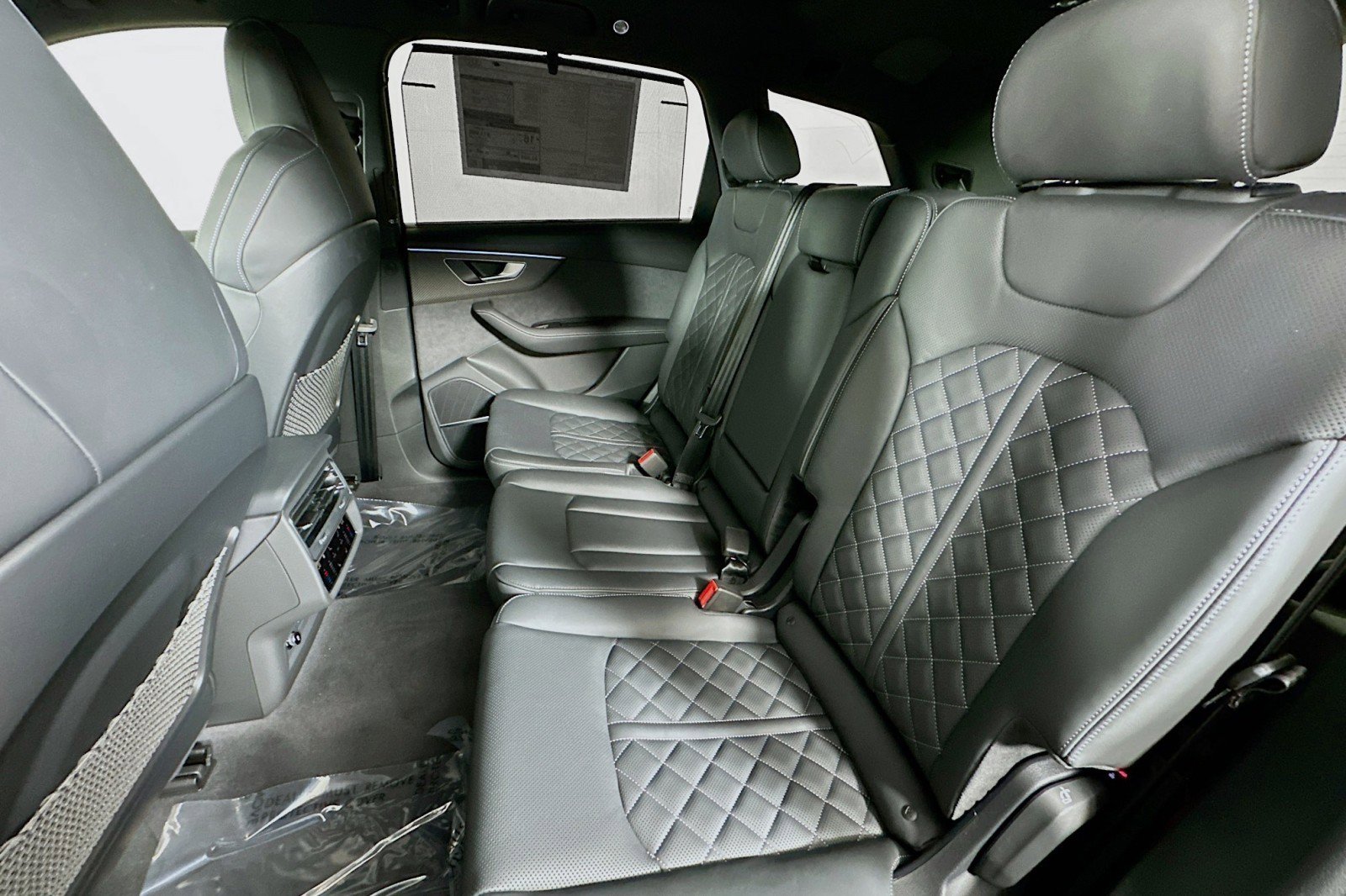 New 2026 Audi SQ7 Premium Plus image 9