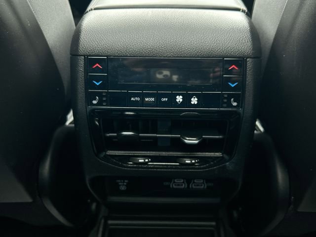 Used 2022 Jeep Grand Cherokee L Overland w/ Advanced Protech Group III image 22