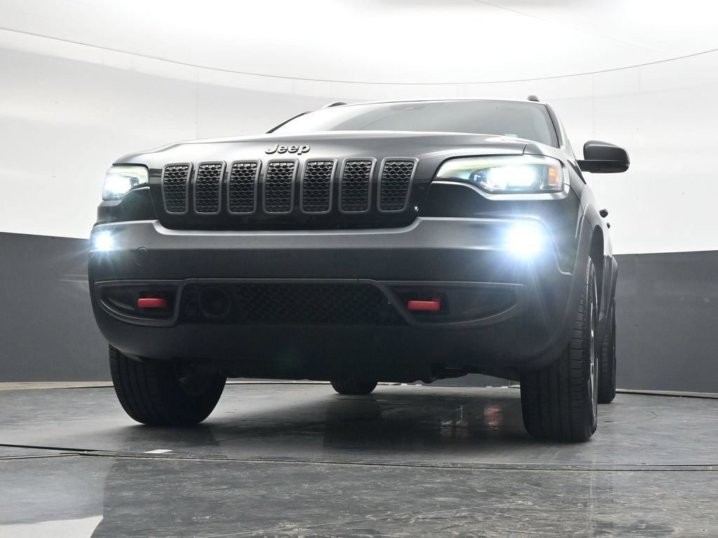 Used 2021 Jeep Cherokee Trailhawk AWD/4WD image 48
