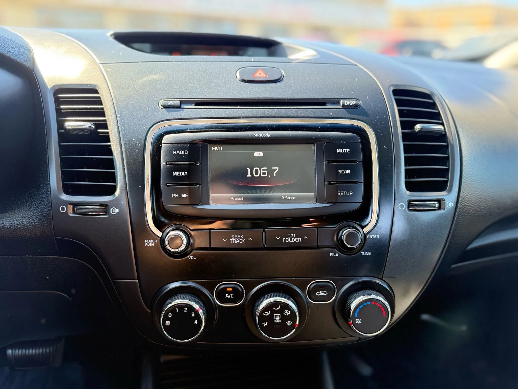 Used 2017 Kia Forte LX w/ LX Popular Package image 33