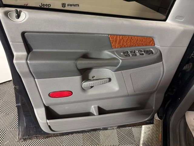 Used 2006 Dodge Ram 3500 Truck SLT w/ Light Group image 10