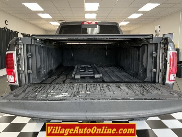 Used 2015 RAM 2500 Limited AWD/4WD image 35
