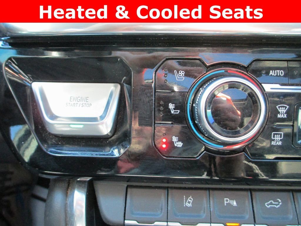 Used 2024 GMC Sierra 3500 Denali w/ Denali Reserve Package image 18