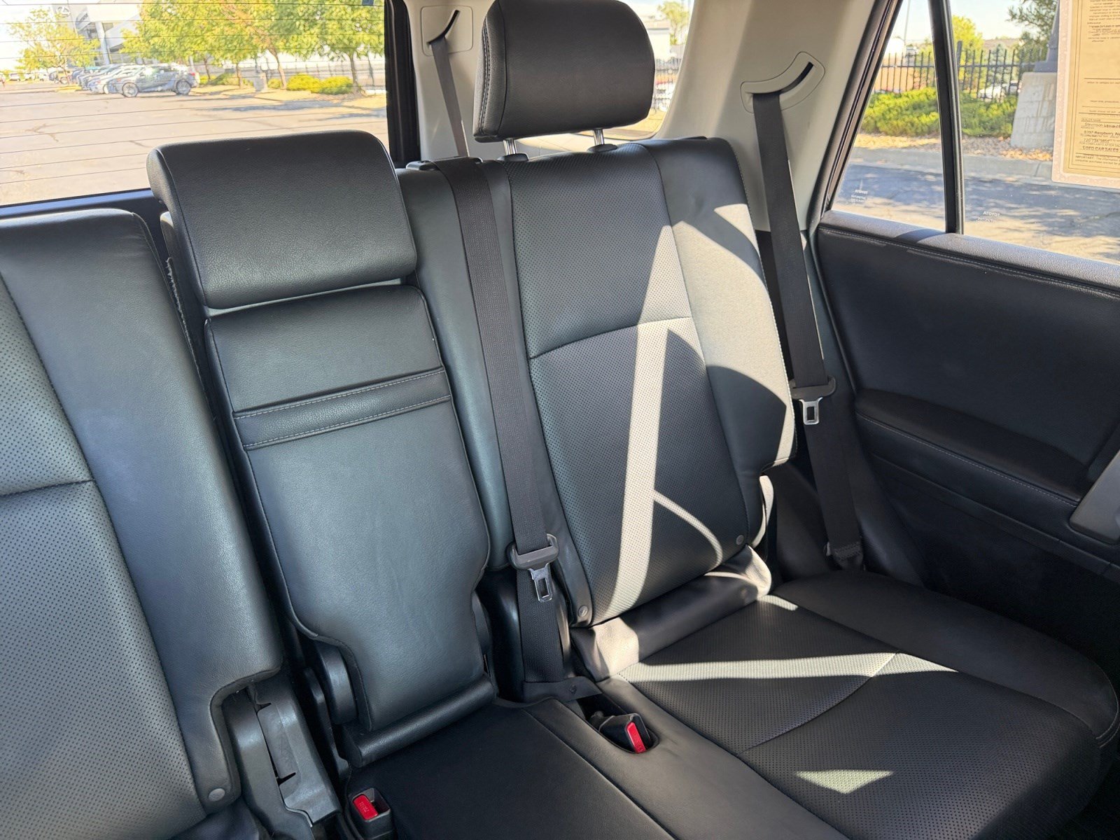 Used 2019 Toyota 4Runner Limited w/ Four Season Floor Mat Package AWD/4WD image 18
