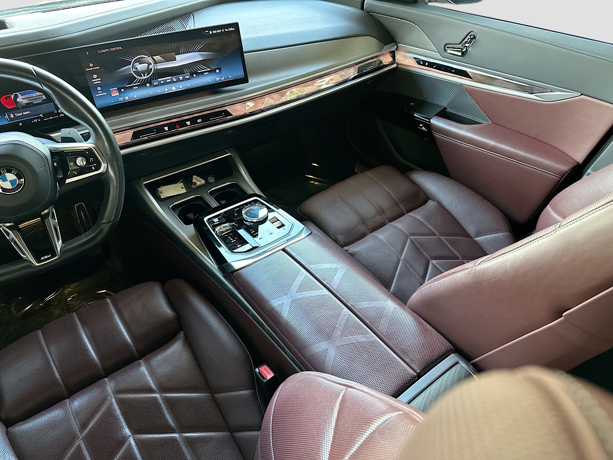 Certified 2023 BMW 760i xDrive image 25