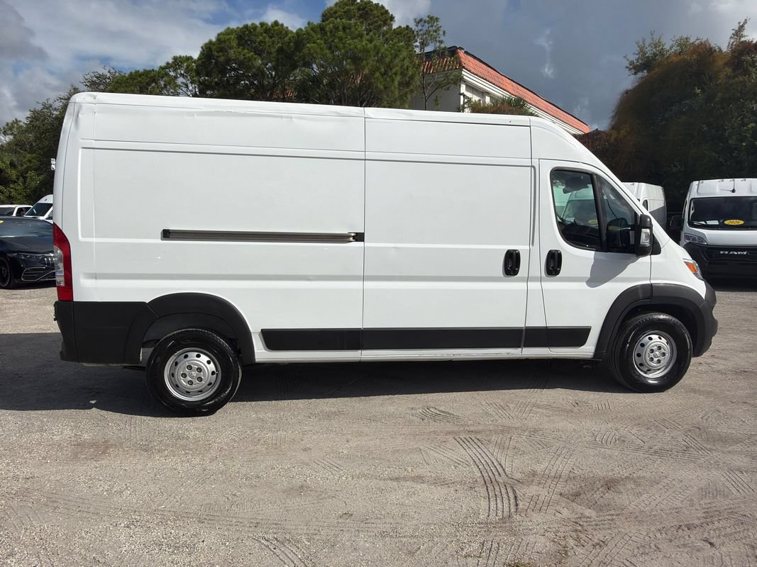 Used 2023 RAM ProMaster 2500 FWD image 9