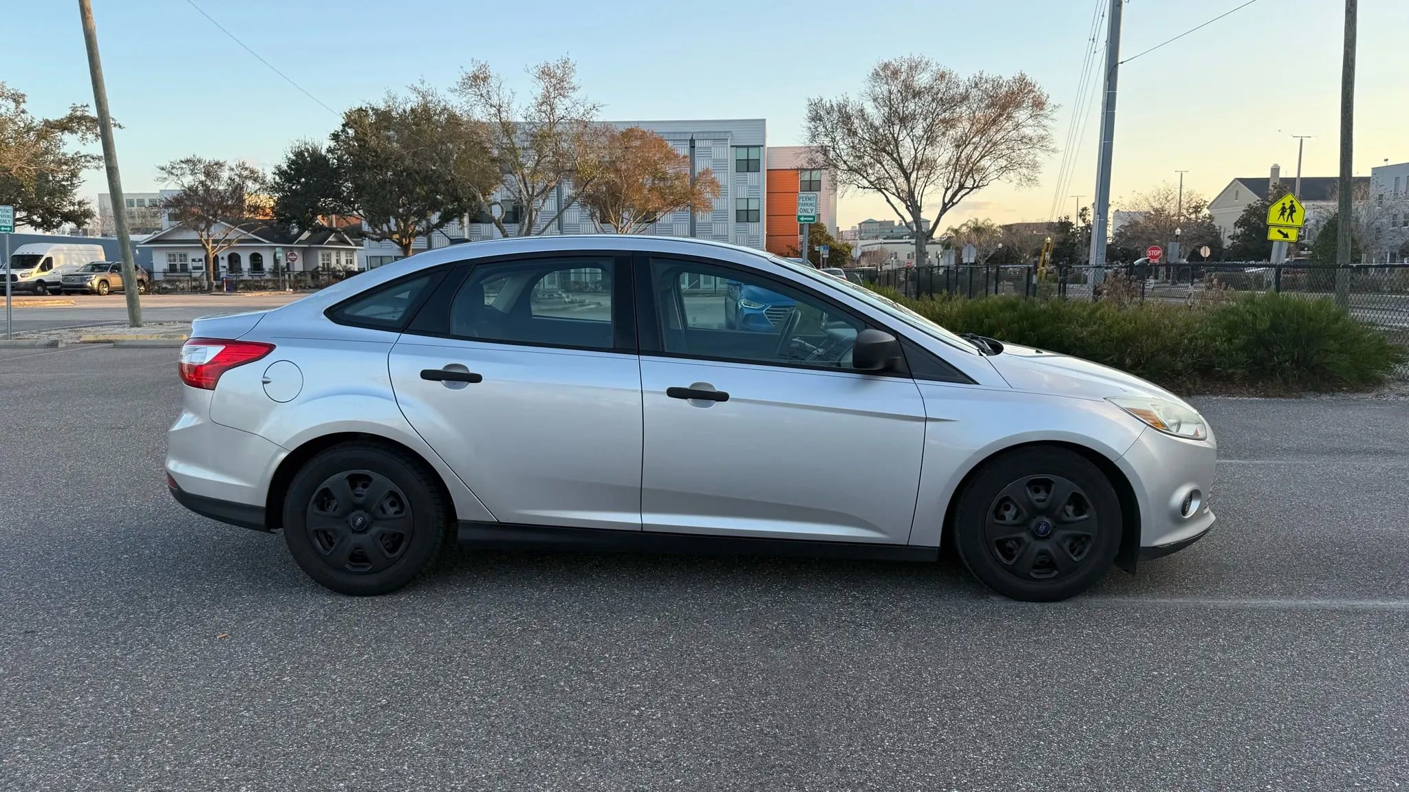 Used 2013 Ford Focus S FWD image 5