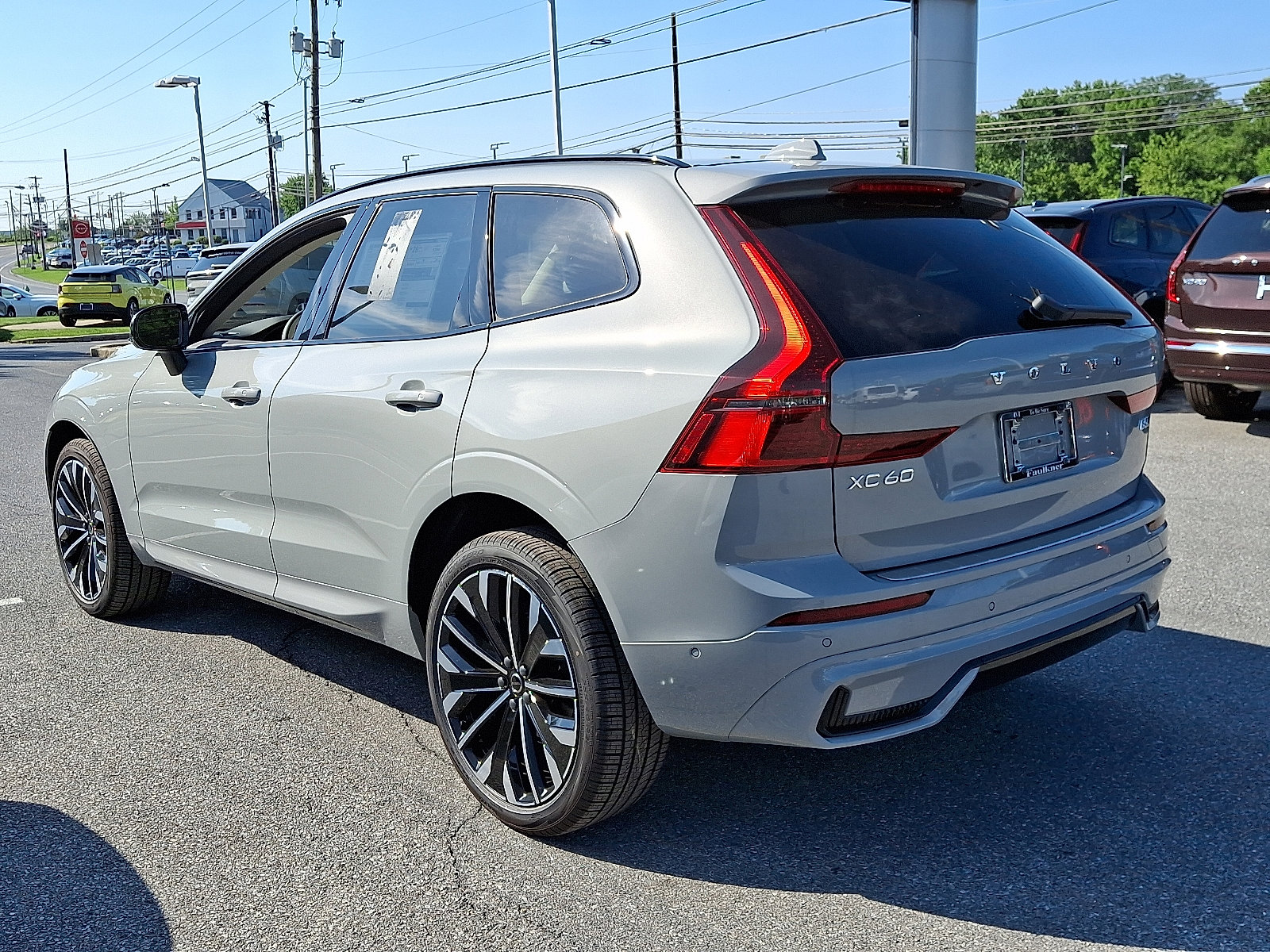 New 2026 Volvo XC60 B5 Ultra w/ Protection Package Premier image 3