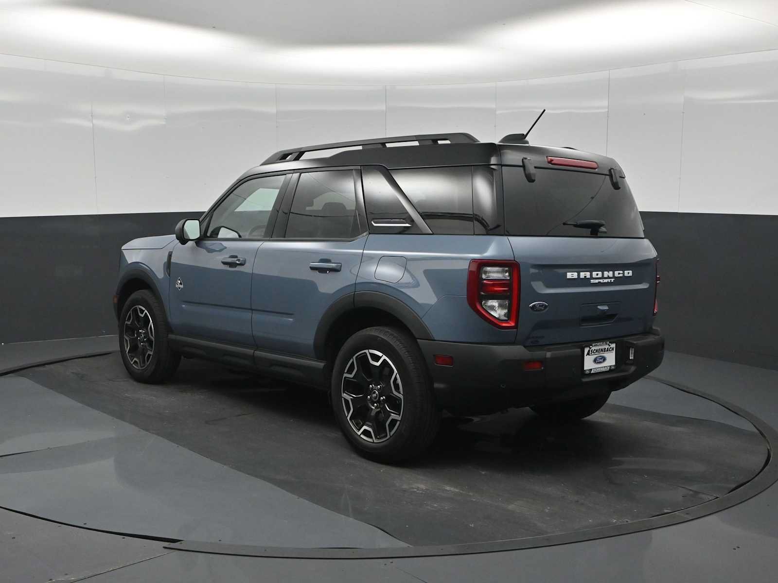 Certified 2025 Ford Bronco Sport Outer Banks w/ Outer Banks Tech Package+ AWD/4WD image 6
