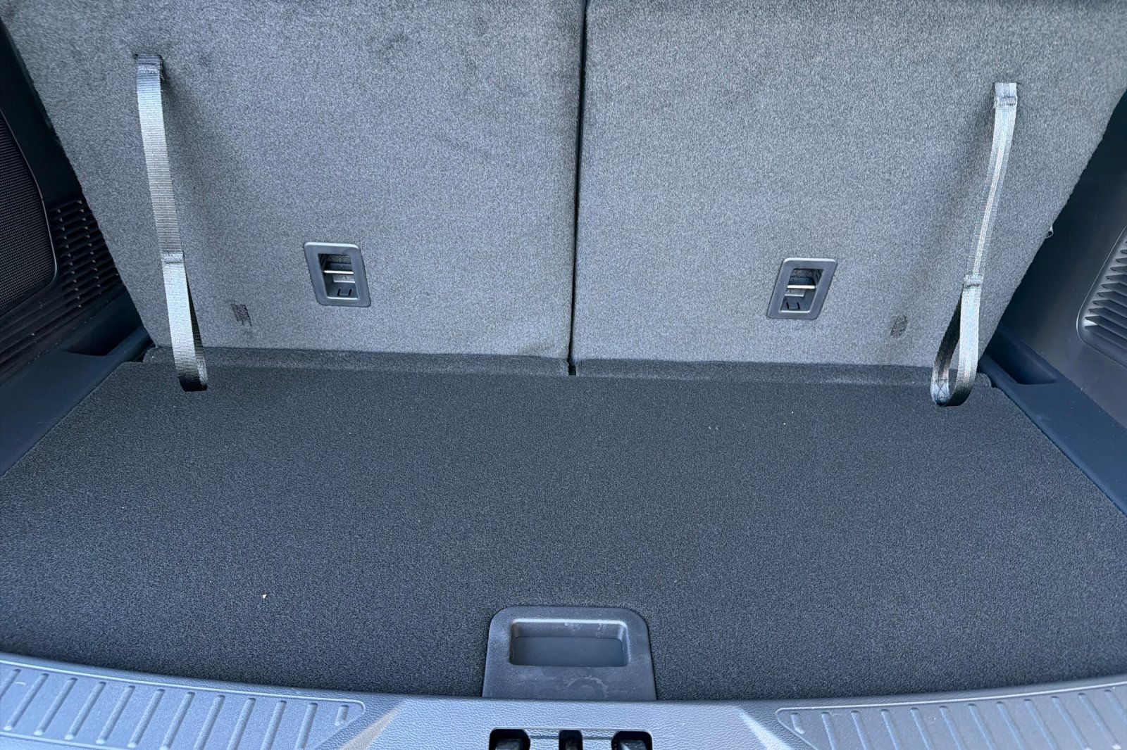 New 2027 Ford Explorer ST-Line w/ Premium Package RWD image 17