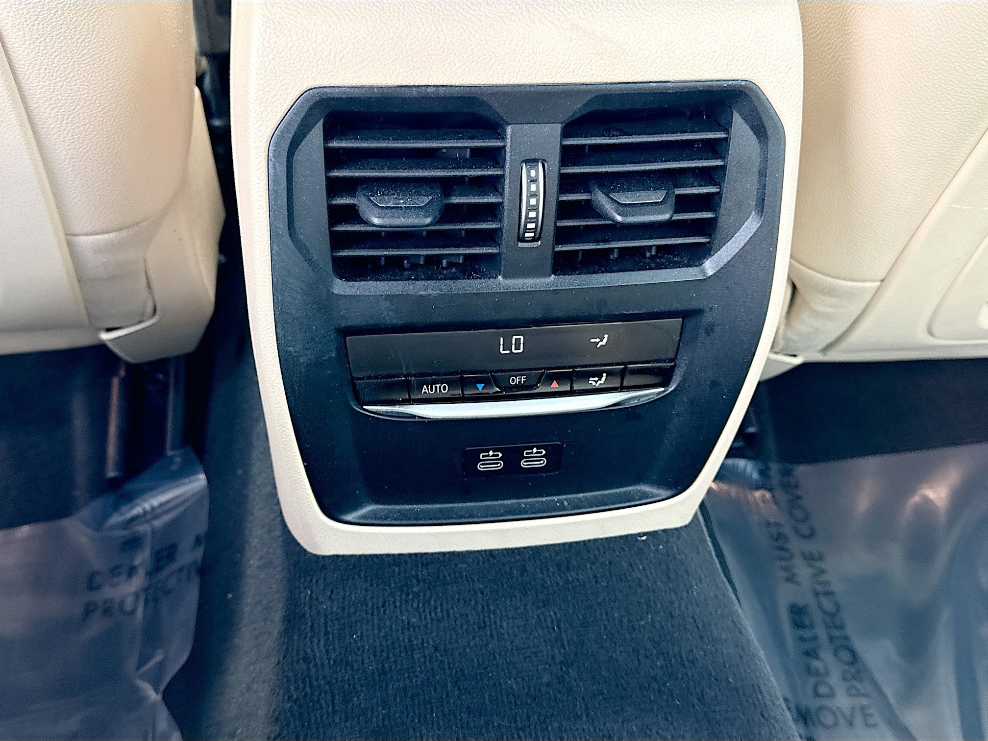 Used 2021 BMW 330i Sedan w/ Premium Package image 19