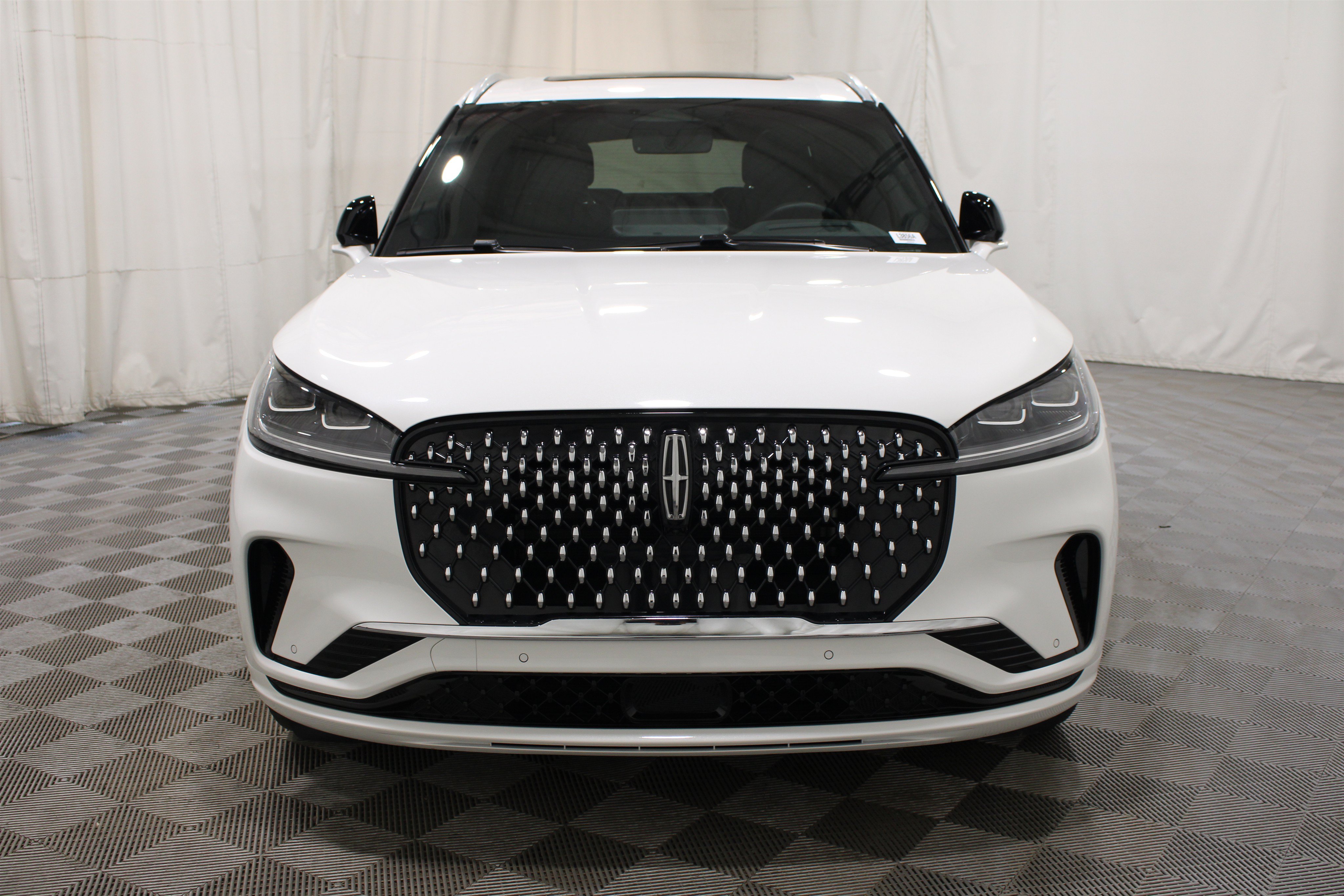 Used 2025 Lincoln Aviator Black Label AWD/4WD image 41