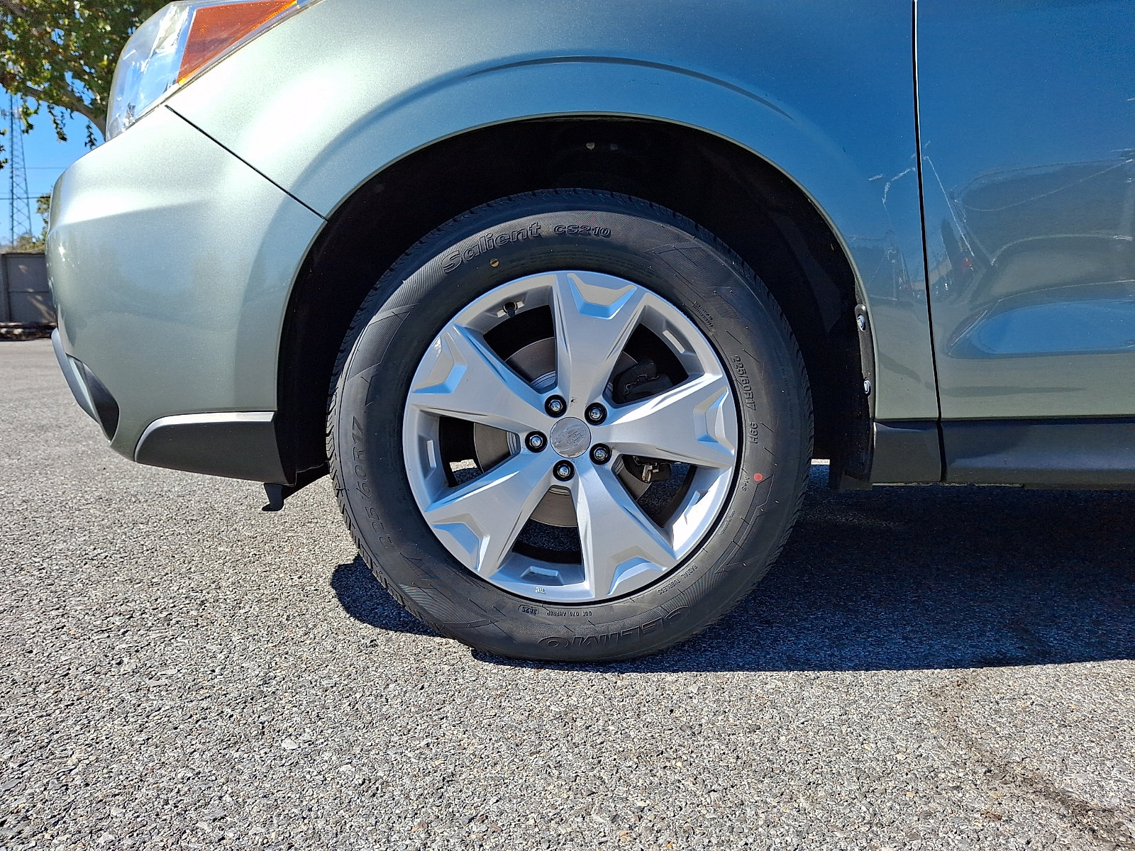 Used 2015 Subaru Forester 2.5i Premium w/ Popular Package #2 AWD/4WD image 9