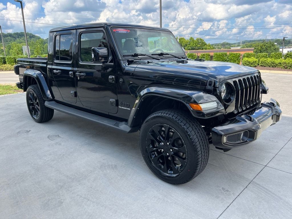 Used 2022 Jeep Gladiator Overland AWD/4WD image 30
