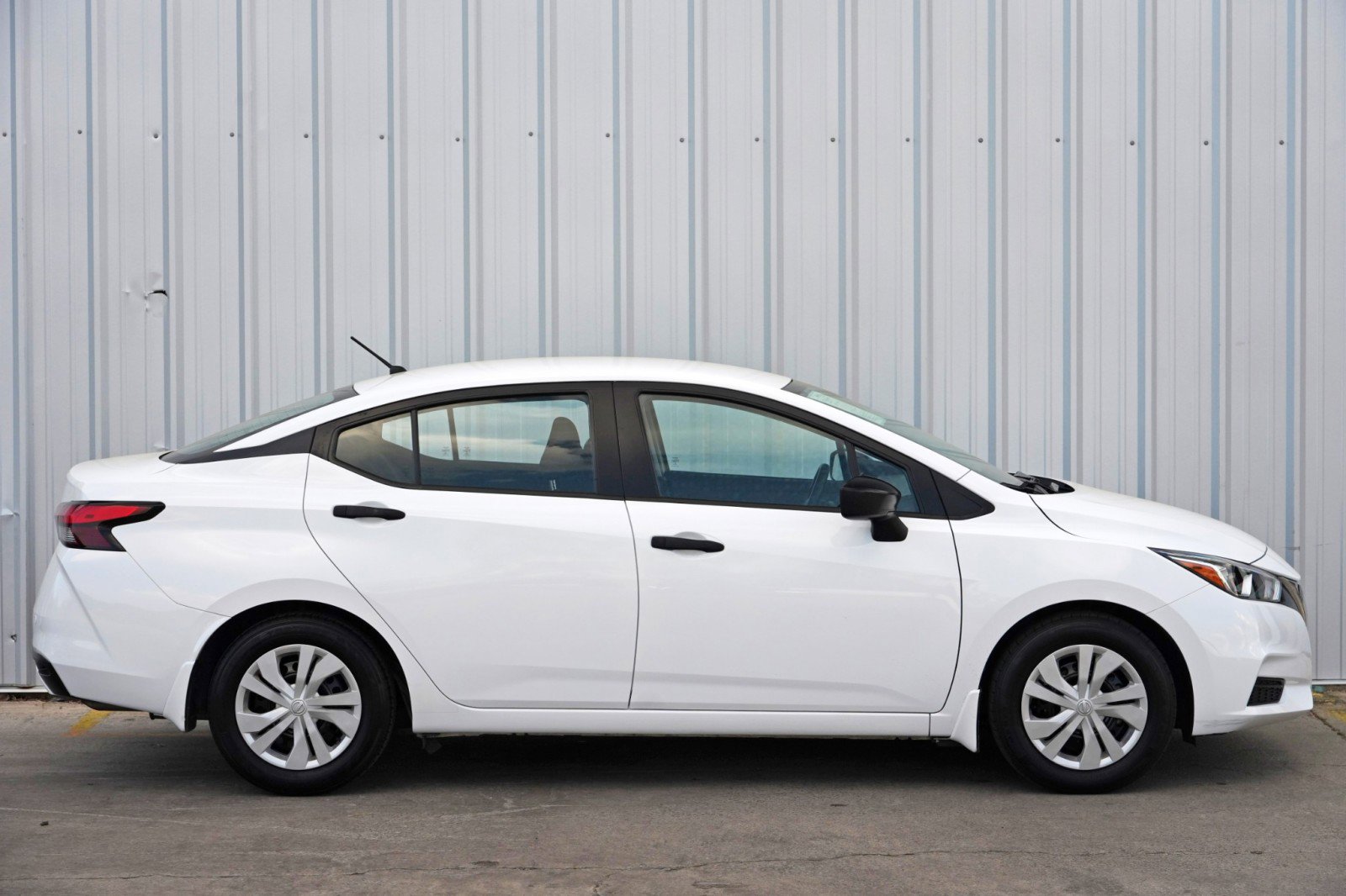 Used 2021 Nissan Versa S image 45