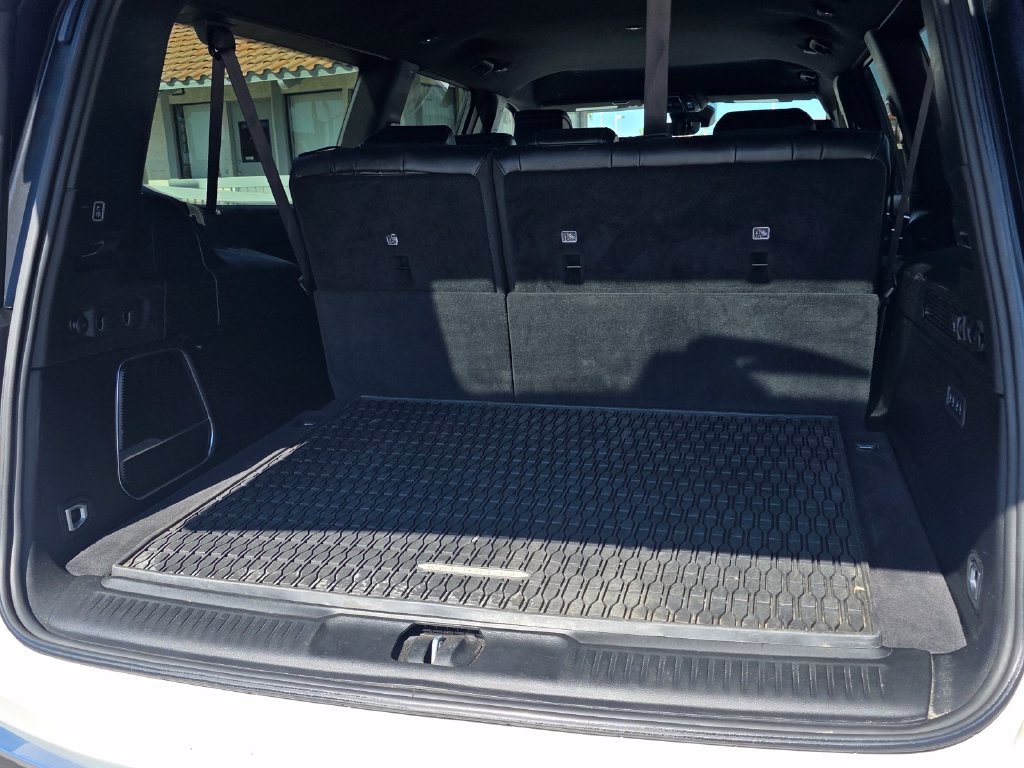 Certified 2024 Jeep Wagoneer L Series II w/ Flexible Seating Group RWD image 21