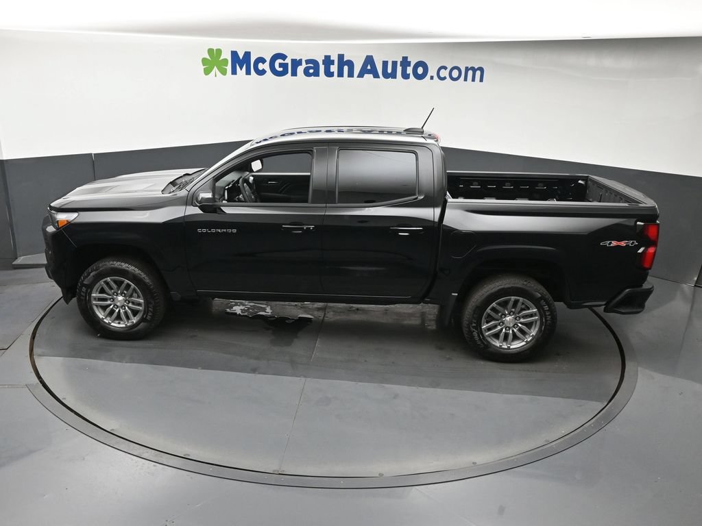New 2026 Chevrolet Colorado LT w/ LT Convenience Package AWD/4WD image 24