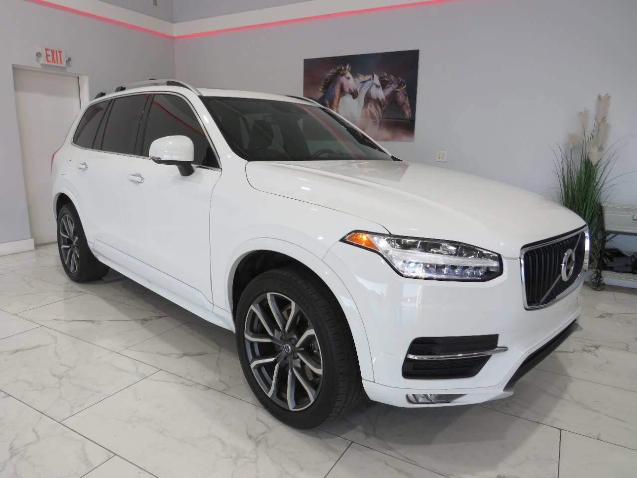 Used 2019 Volvo XC90 T6 Momentum w/ Protection Package Premier image 2