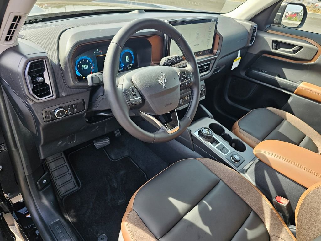 New 2025 Ford Bronco Sport Outer Banks image 2