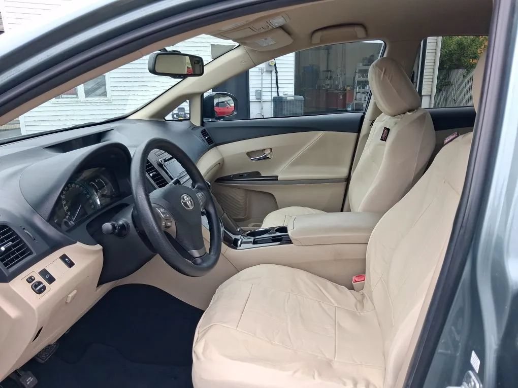 Used 2012 Toyota Venza LE w/ LE Convenience Pkg FWD image 14