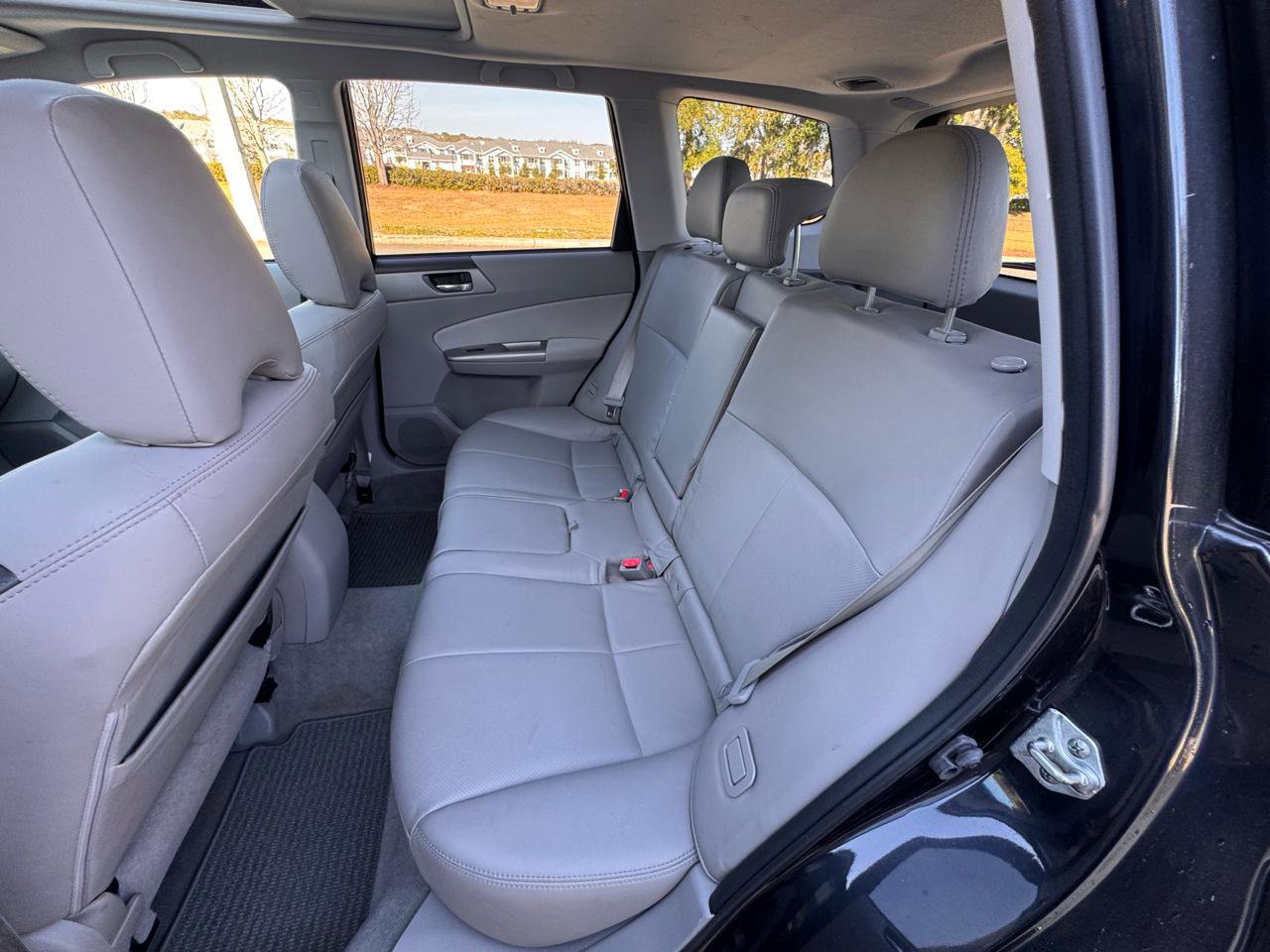 Used 2010 Subaru Forester 2.5X Limited w/ Popular Equipment Group 5B image 19