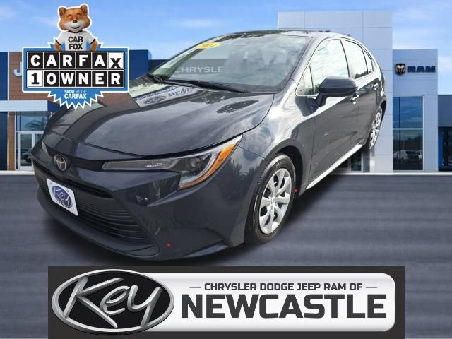Used 2024 Toyota Corolla LE FWD image 1