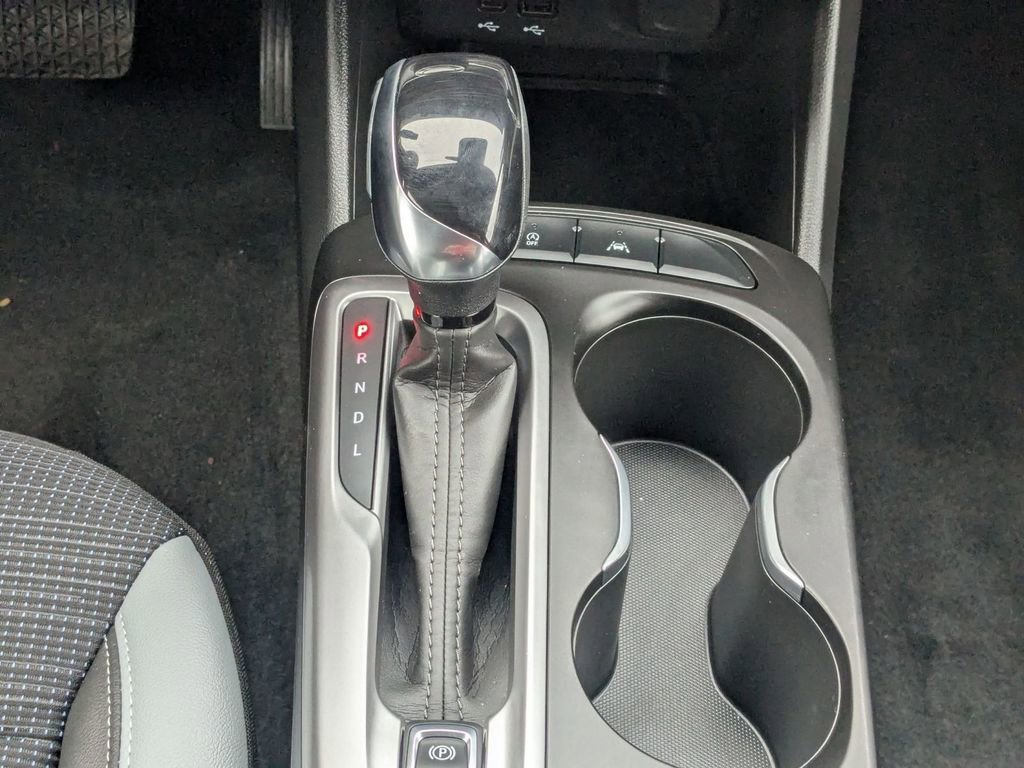 Used 2024 Buick Envista Preferred image 28