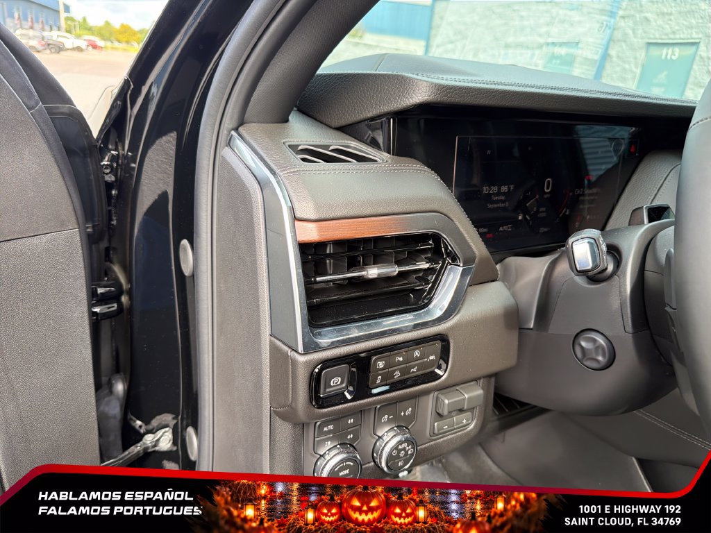 New 2026 GMC Yukon XL Denali w/ Denali Reserve Package AWD/4WD image 18