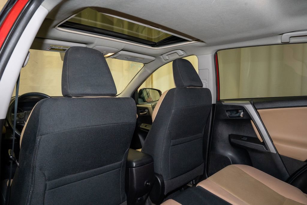 Used 2017 Toyota RAV4 XLE image 9