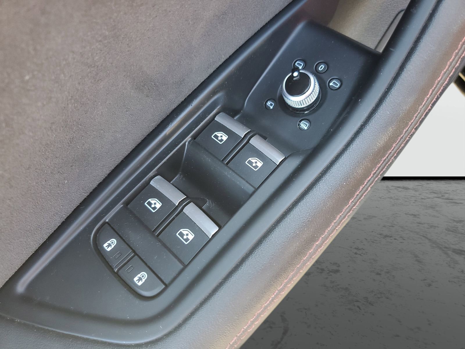 Used 2023 Audi S4 Premium Plus w/ Premium Plus Package AWD/4WD image 20