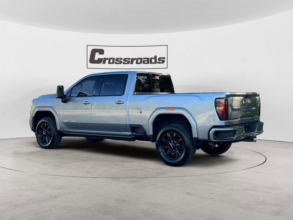 Used 2026 GMC Sierra 2500 AT4 w/ AT4 Premium Plus Package AWD/4WD image 3