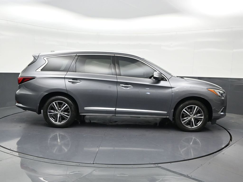 Used 2019 INFINITI QX60 Luxe w/ Essential Package FWD image 7
