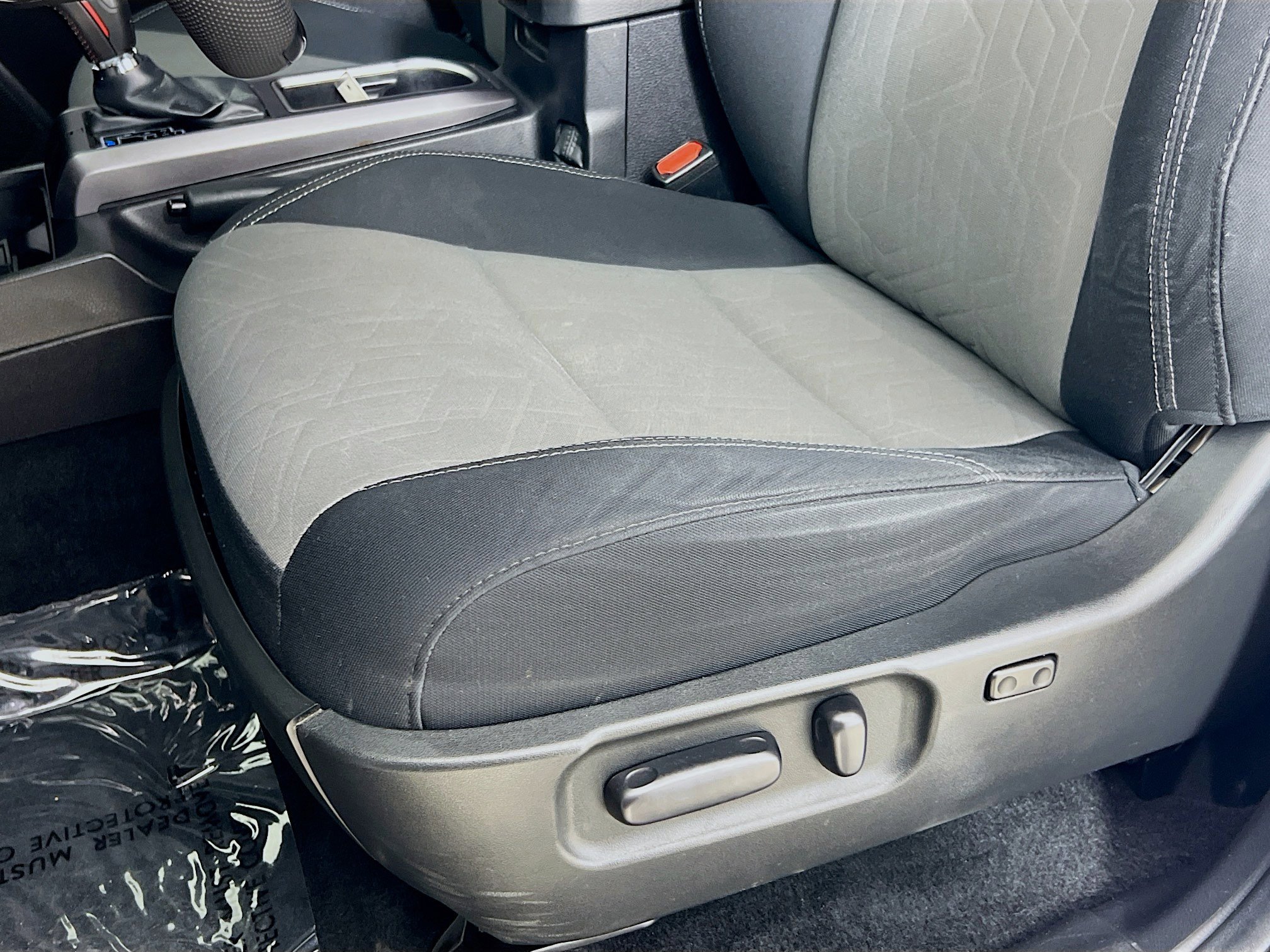 Used 2023 Toyota Tacoma TRD Off-Road image 20