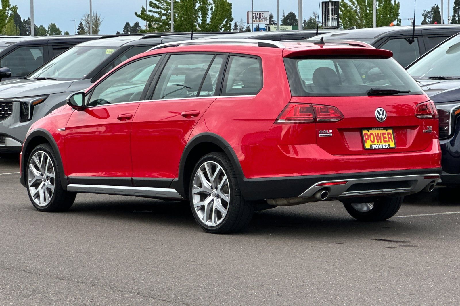 Used 2017 Volkswagen Golf Alltrack S AWD/4WD image 6