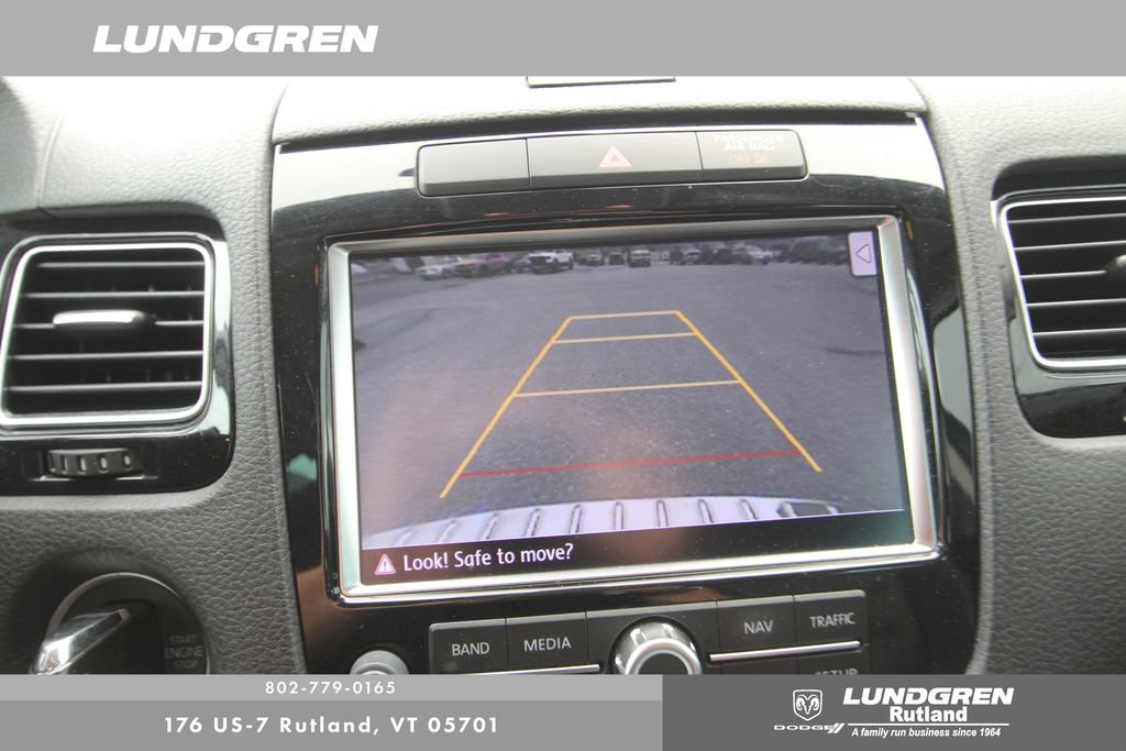 Used 2013 Volkswagen Touareg Sport AWD/4WD image 30