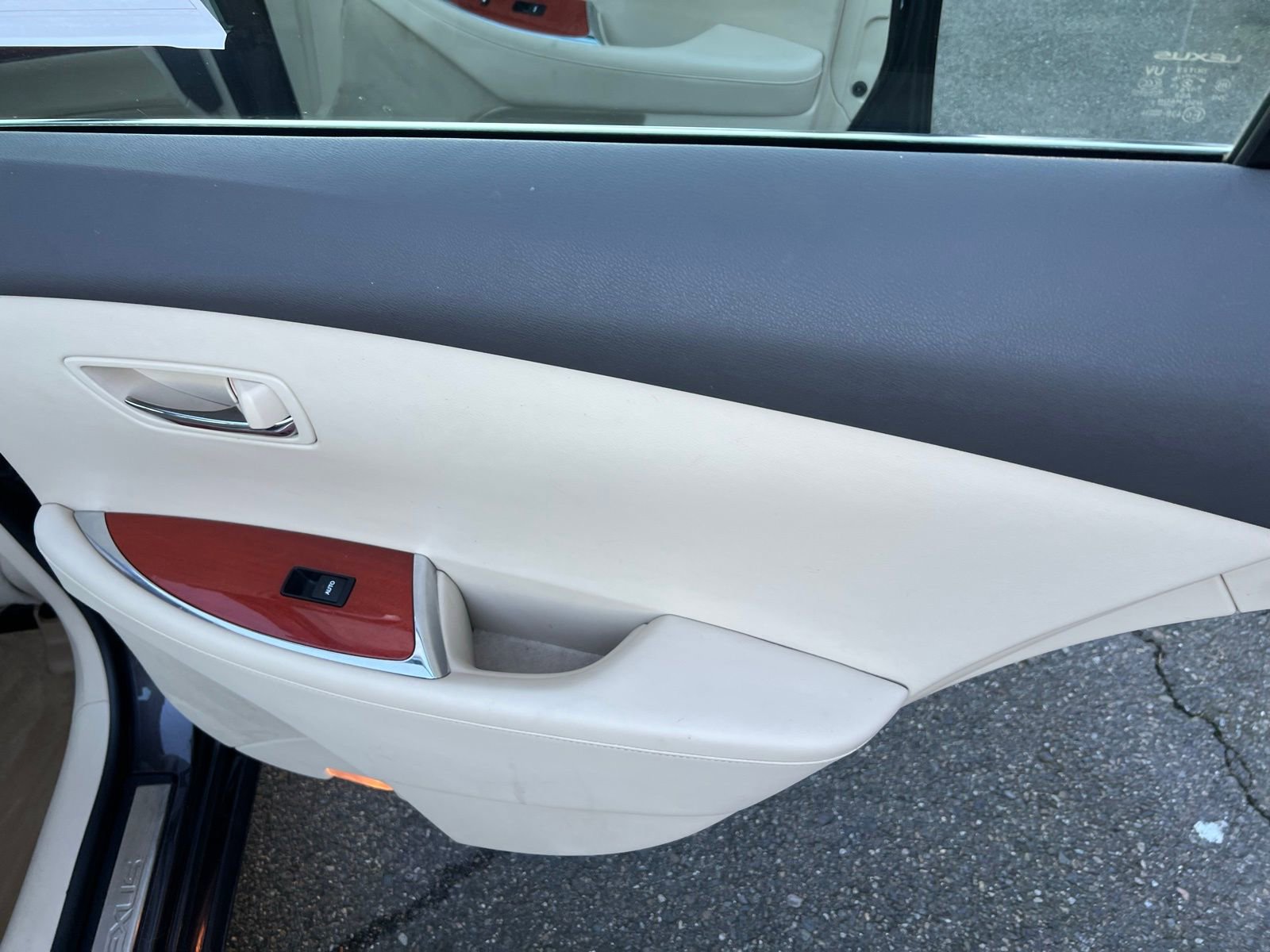 Used 2011 Lexus ES 350 350 image 29