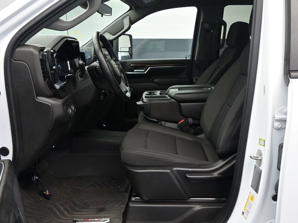 Used 2024 Chevrolet Silverado 2500 LT image 19