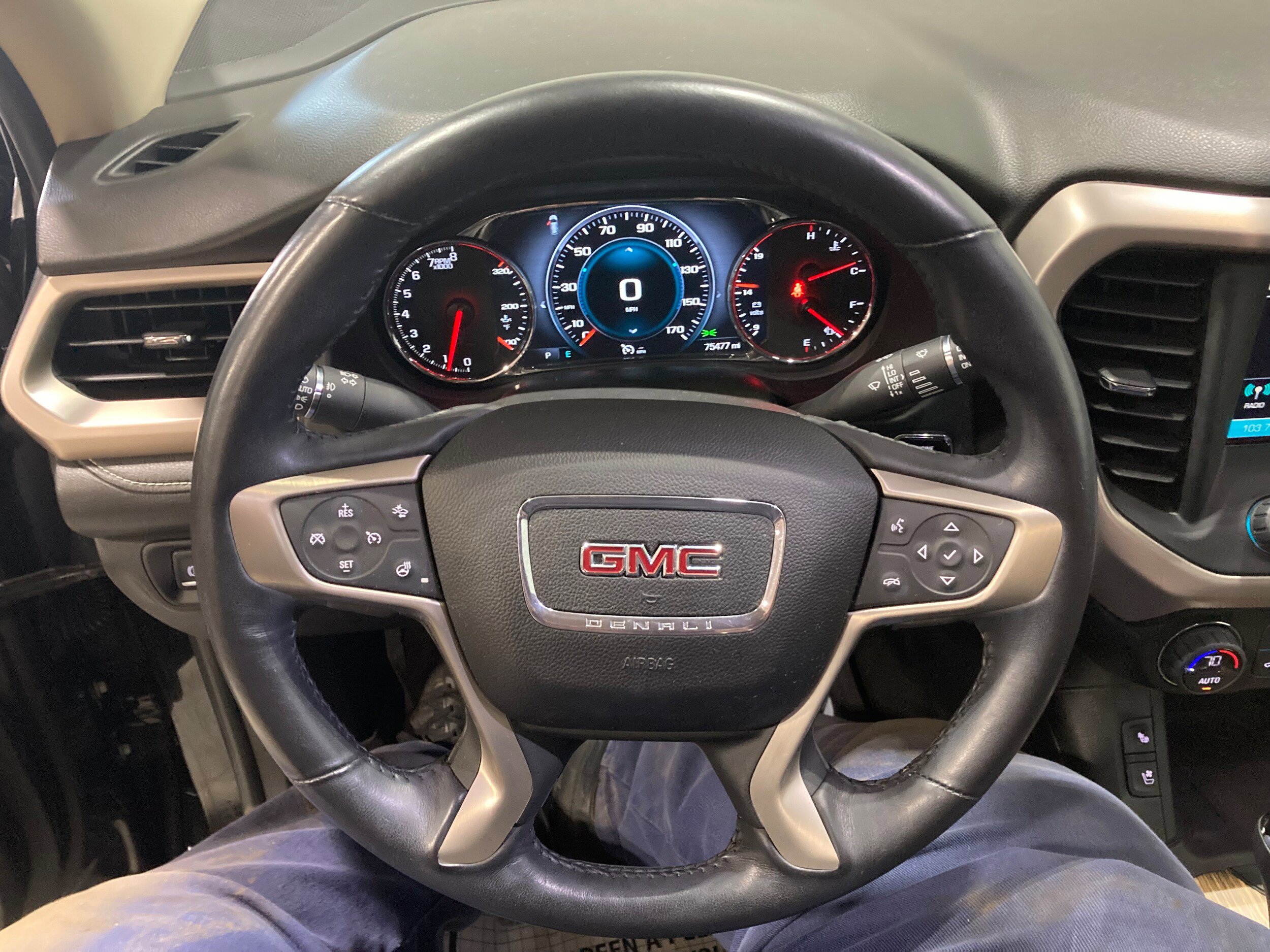 Used 2017 GMC Acadia Denali AWD/4WD image 28