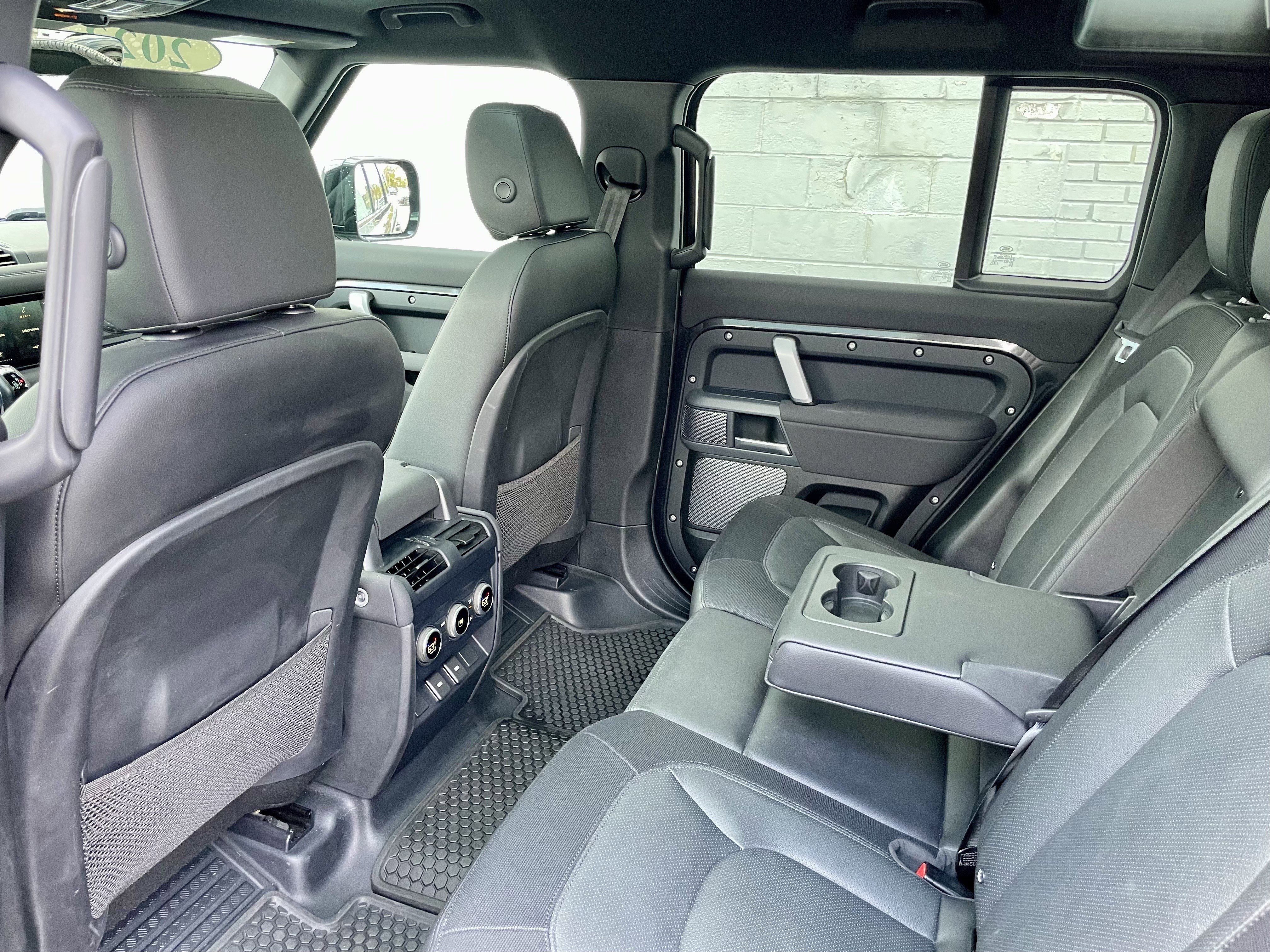 Certified 2023 Land Rover Defender 110 X-Dynamic SE image 30