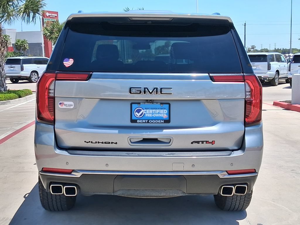 Used 2025 GMC Yukon AT4 AWD/4WD image 5
