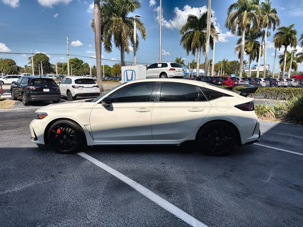 Used 2025 Honda Civic Type R image 5