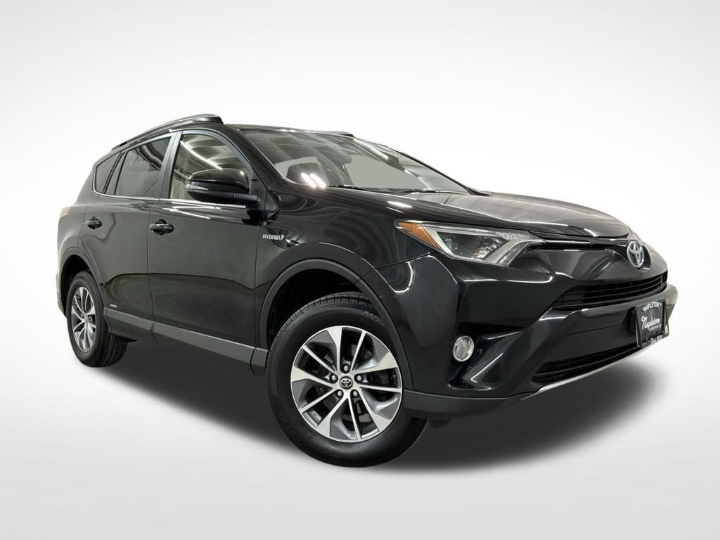 Used 2016 Toyota RAV4 XLE AWD/4WD image 4