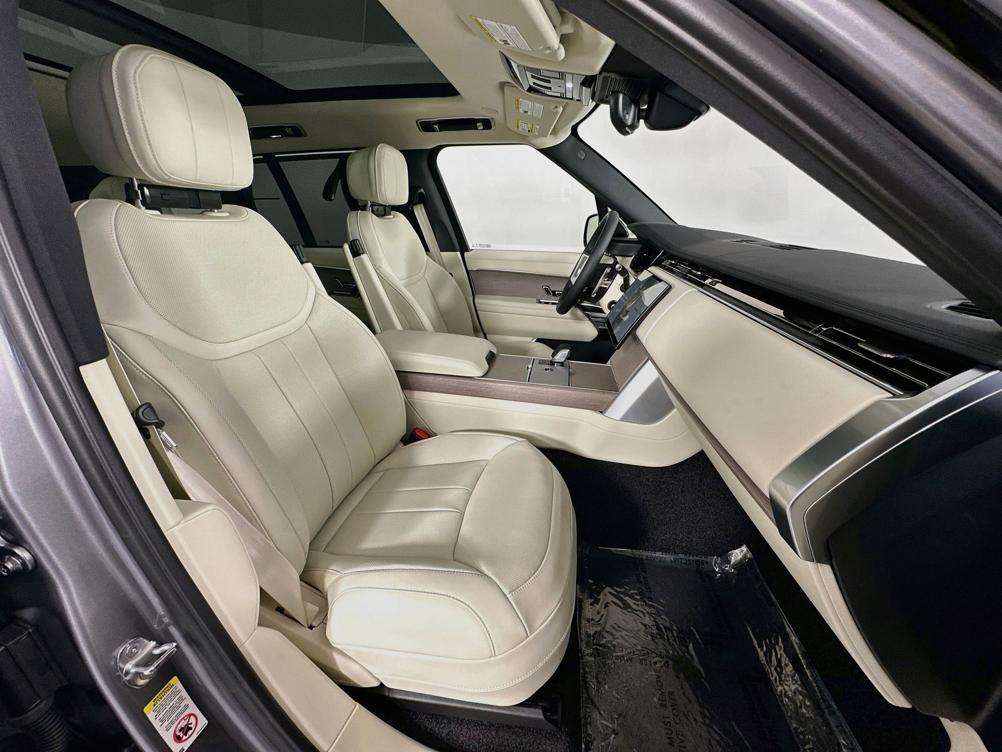 New 2026 Land Rover Range Rover SE AWD/4WD image 25