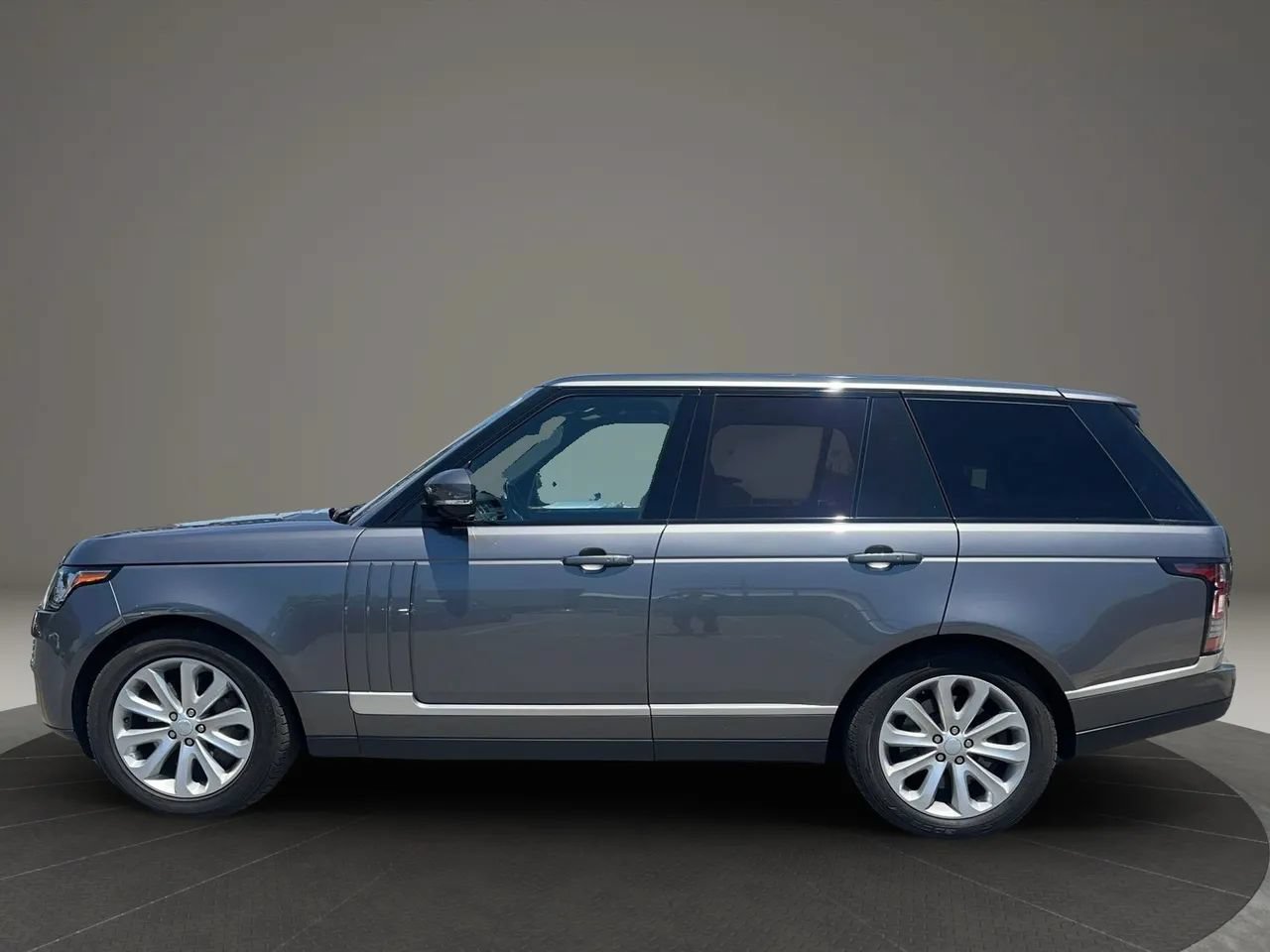 Used 2016 Land Rover Range Rover HSE AWD/4WD image 4