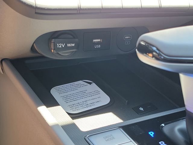 New 2026 Hyundai Elantra Sport FWD image 12