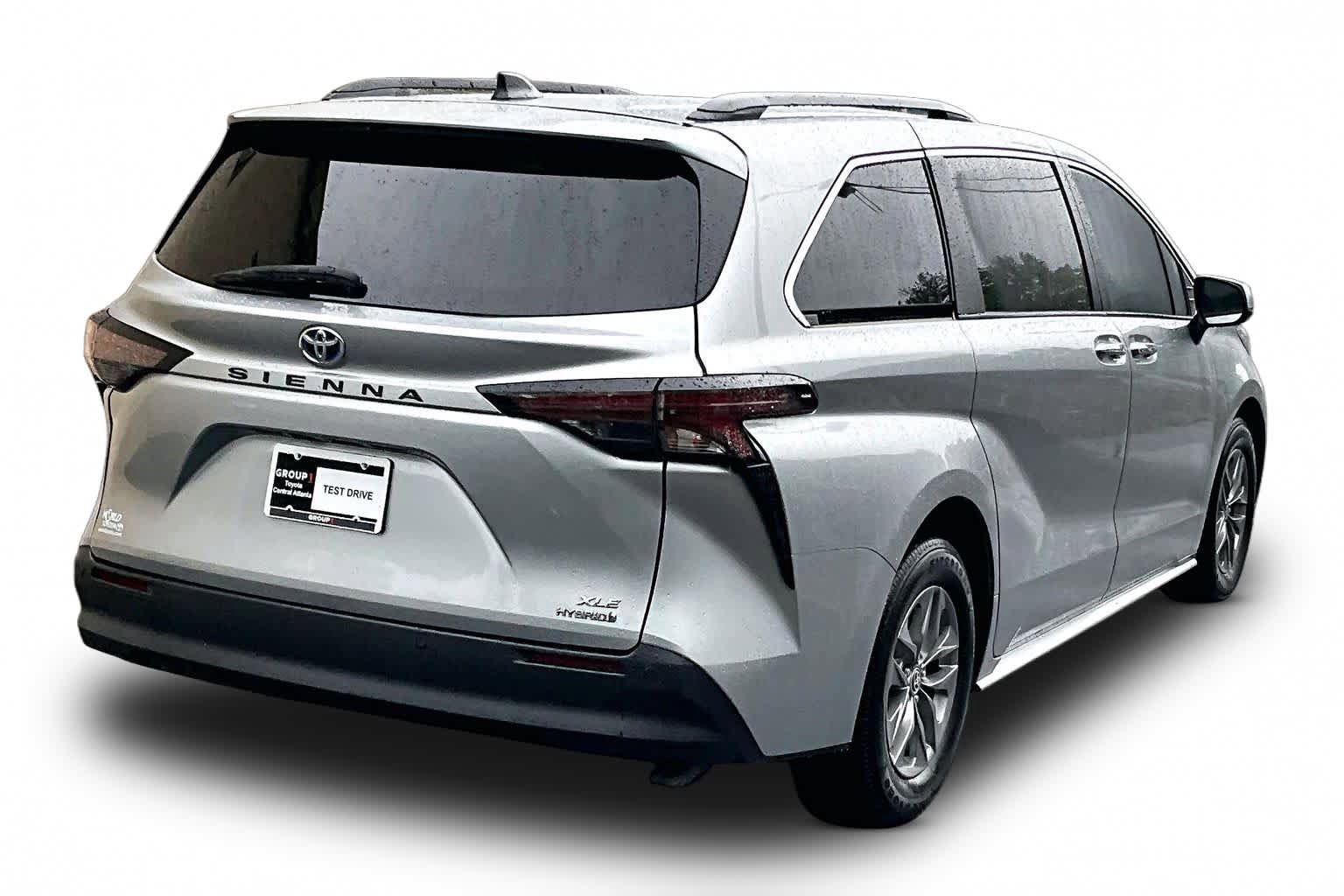 Used 2023 Toyota Sienna XLE FWD image 13